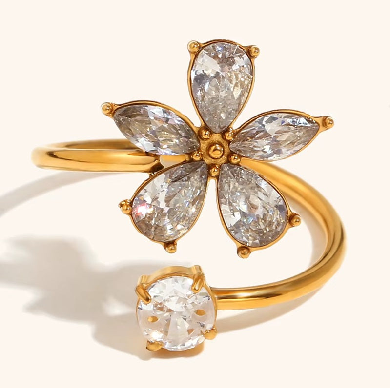 Fleur Éclat Ring