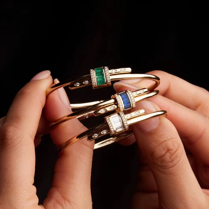 The Geometric Bracelet