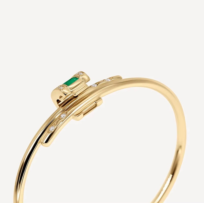 The Geometric Bracelet