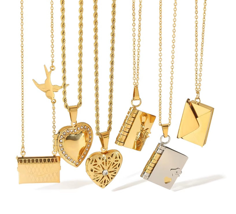 Les Secrets D'or Necklace