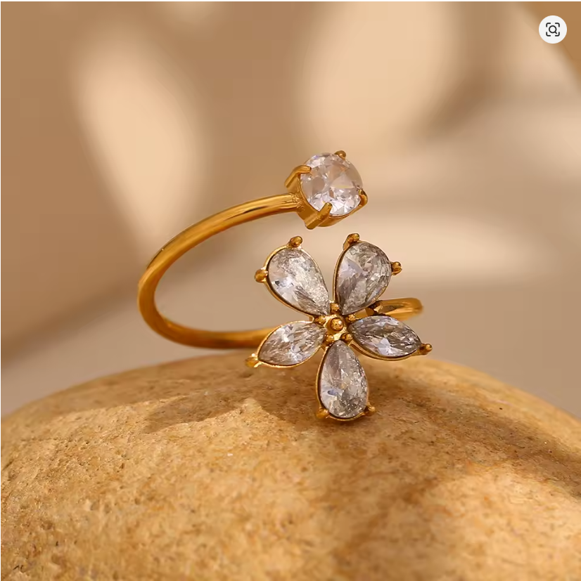 Fleur Éclat Ring